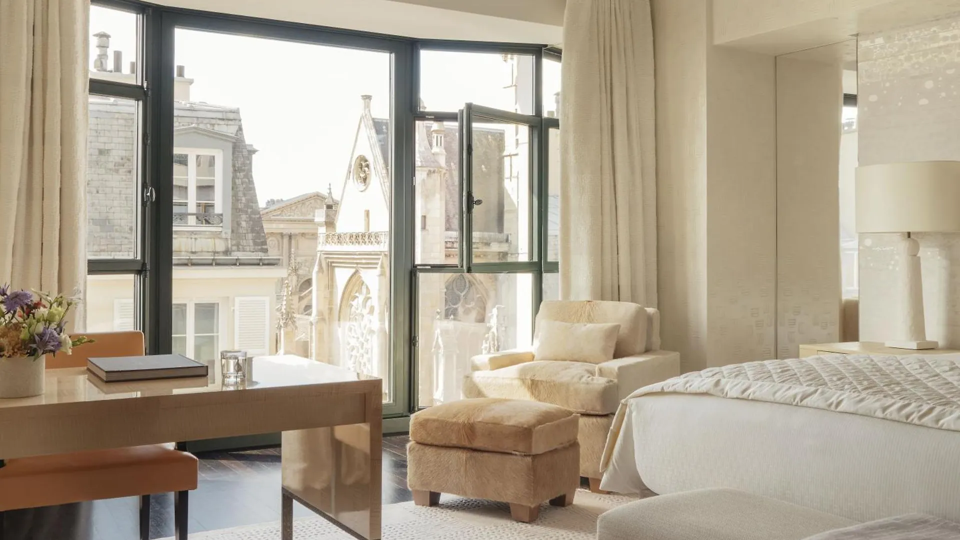 Hotel Cheval Blanc Paris & Dior Spa Cheval Blanc Paris