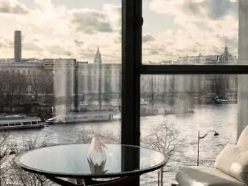 Cheval Blanc Paris & Dior Spa Cheval Blanc Paris Hotel
